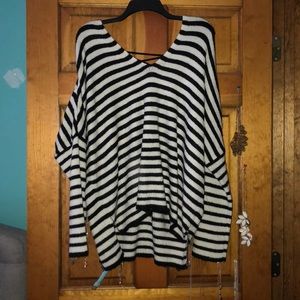 NWT!!! V-Neck Black and White Striped Sweater